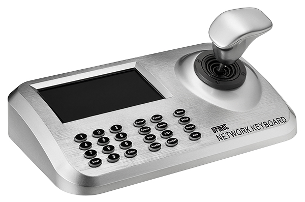 Silberne Netzwerk-Tastatur von Urmet mit Display, Zahlentastenfeld und großem 3D-Joystick zur Steuerung von Überwachungskameras.