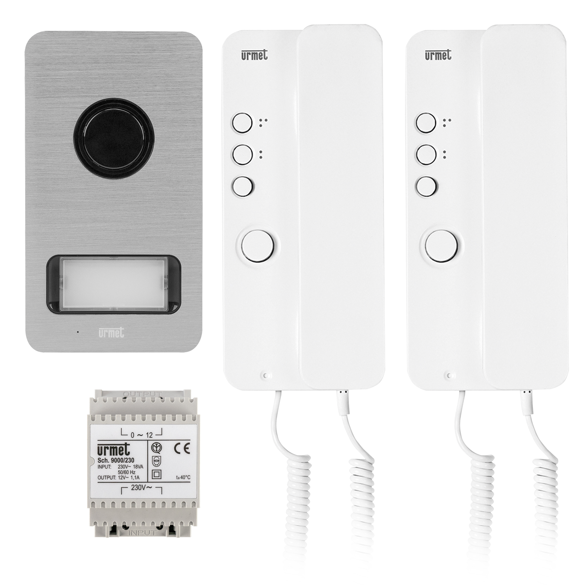 Audio-Sprechanlagen-Set mit Türstation, zwei weißen Haustelefonen und einem Netzgerät, frontal abgebildet.