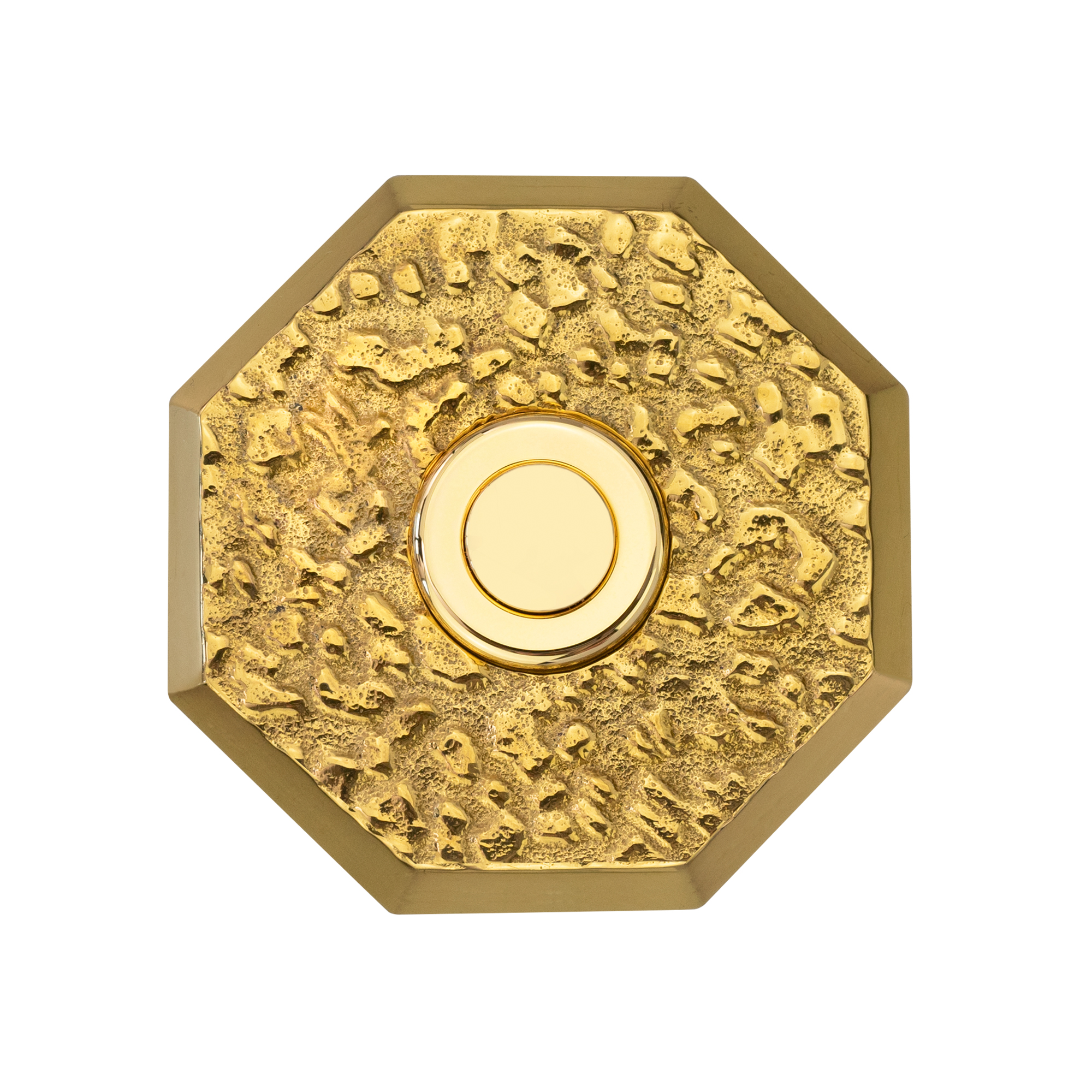 Achteckige Klingelplatte aus Messing mit strukturierter Oberfläche und rundem Drucktaster in der Mitte, Frontansicht.