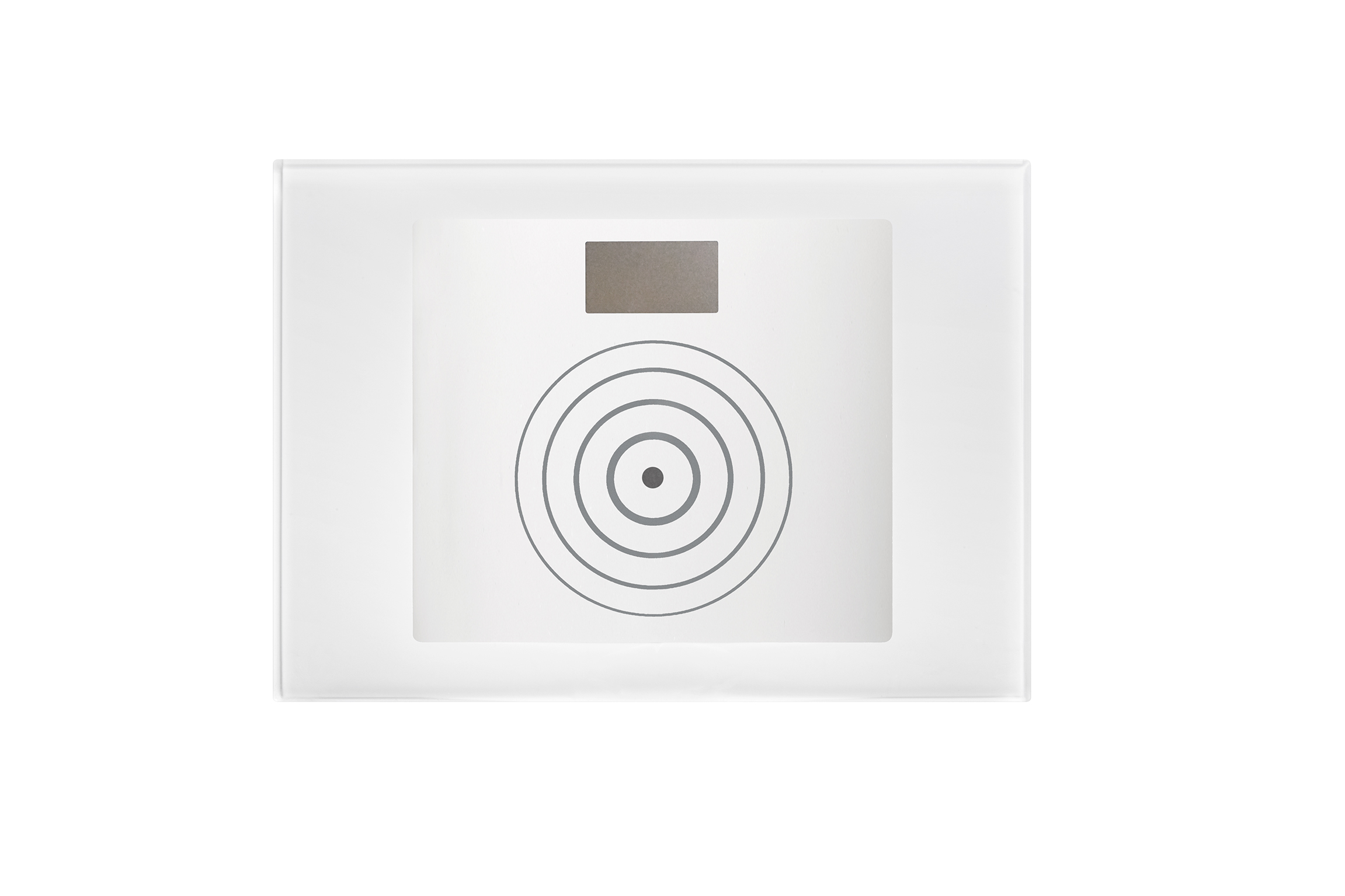 Weißes Zutrittsmodul mit quadratischer Front, zentralem RFID-Sensor mit konzentrischen Kreisen und kleinem Display oben.