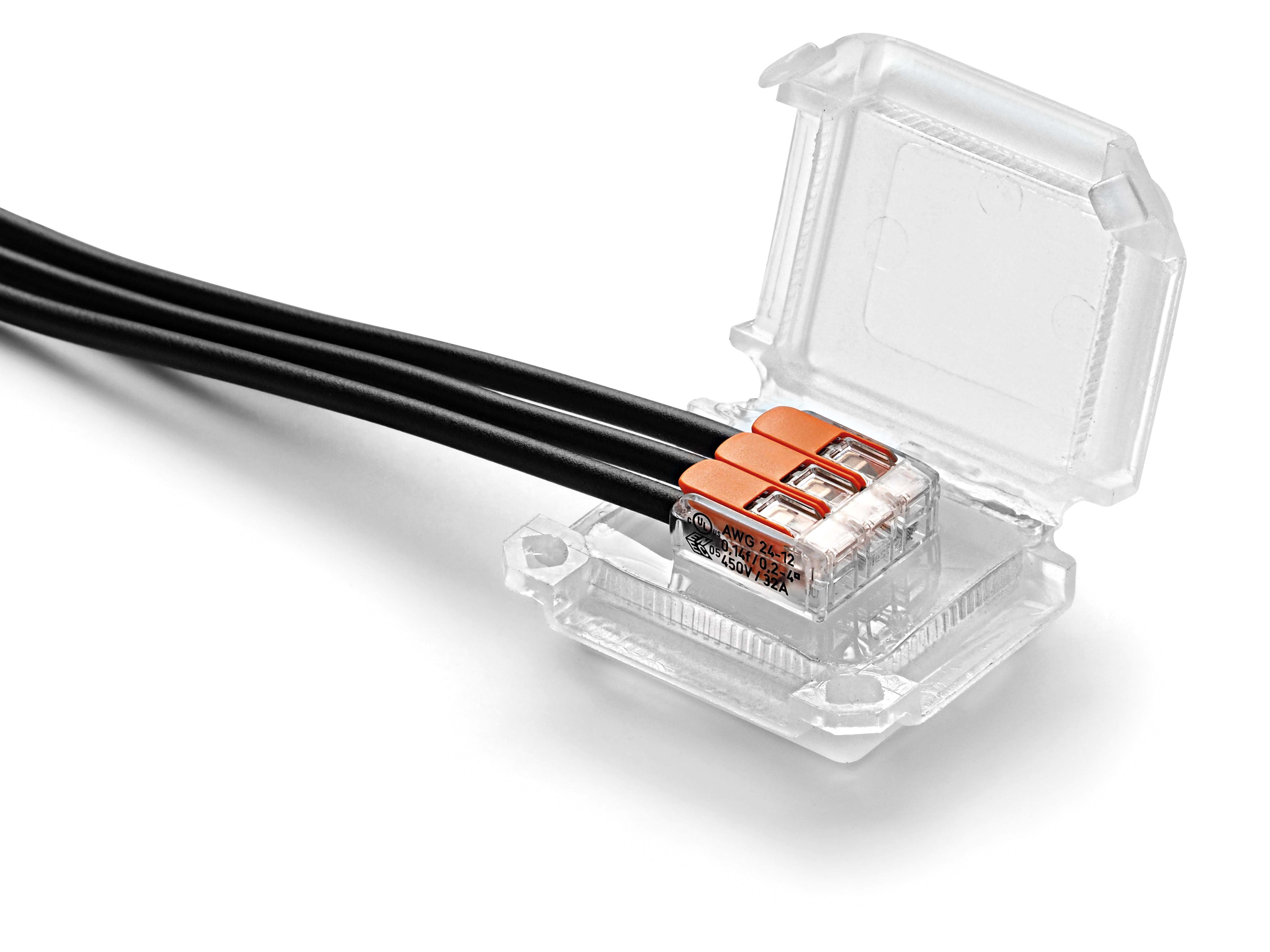 Raytech Verbindungsmuffe Happy Joint, in welche Klemmen mit Kabeln gelegt wurden