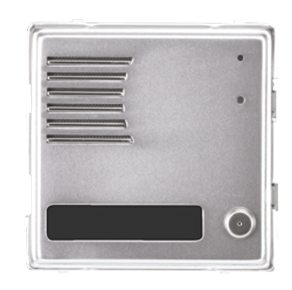 Quadratische silberne Abdeckung für Türlautsprecher, Lautsprecher links, Namensschildfeld und rundem Klingeltaster unten.