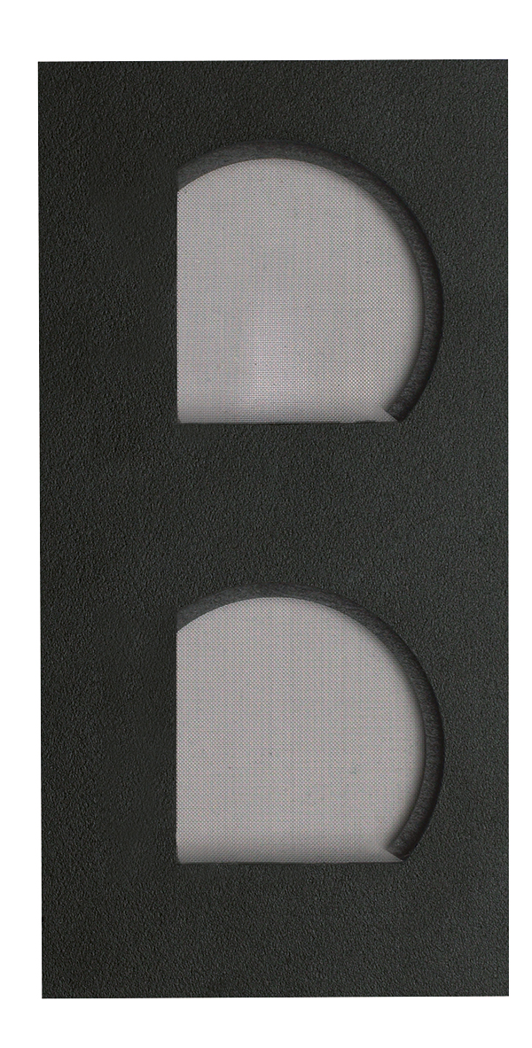 Schwarzer, länglicher Lautsprecheradapter mit zwei runden Metallgittern