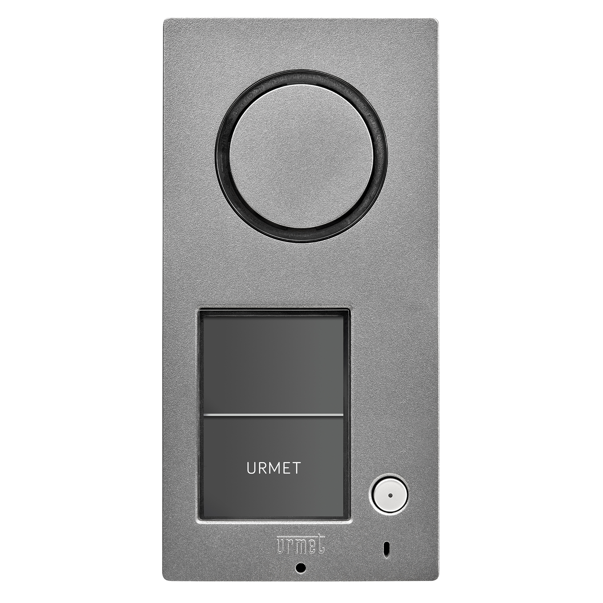 MIKRA Türstation mit einem Klingeltaster und einem Namensschild sowie einem Freifeld darüber.