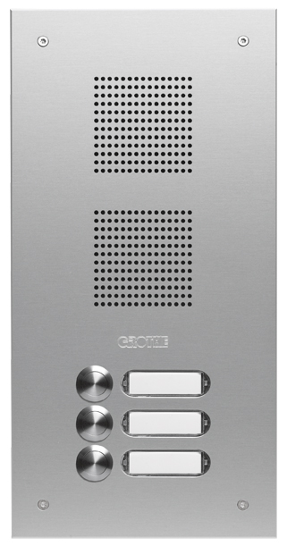 ROBUSTA Aluminium-Türstation mit drei Namensschildern und Klingelknöpfen in einer Reihe; darüber ist das Lautsprechergitter zu sehen